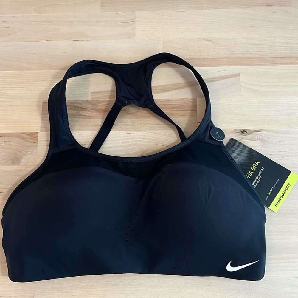 NIKE ALPHA BRA with DRY FIT technology ❤️